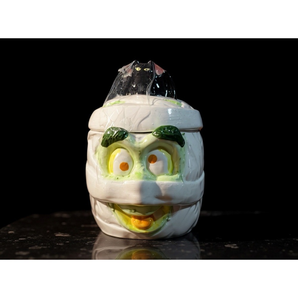 Vigor Halloween Mummy Cookie Jar Black bat Lid Ceramic Vintage Collectible, goth